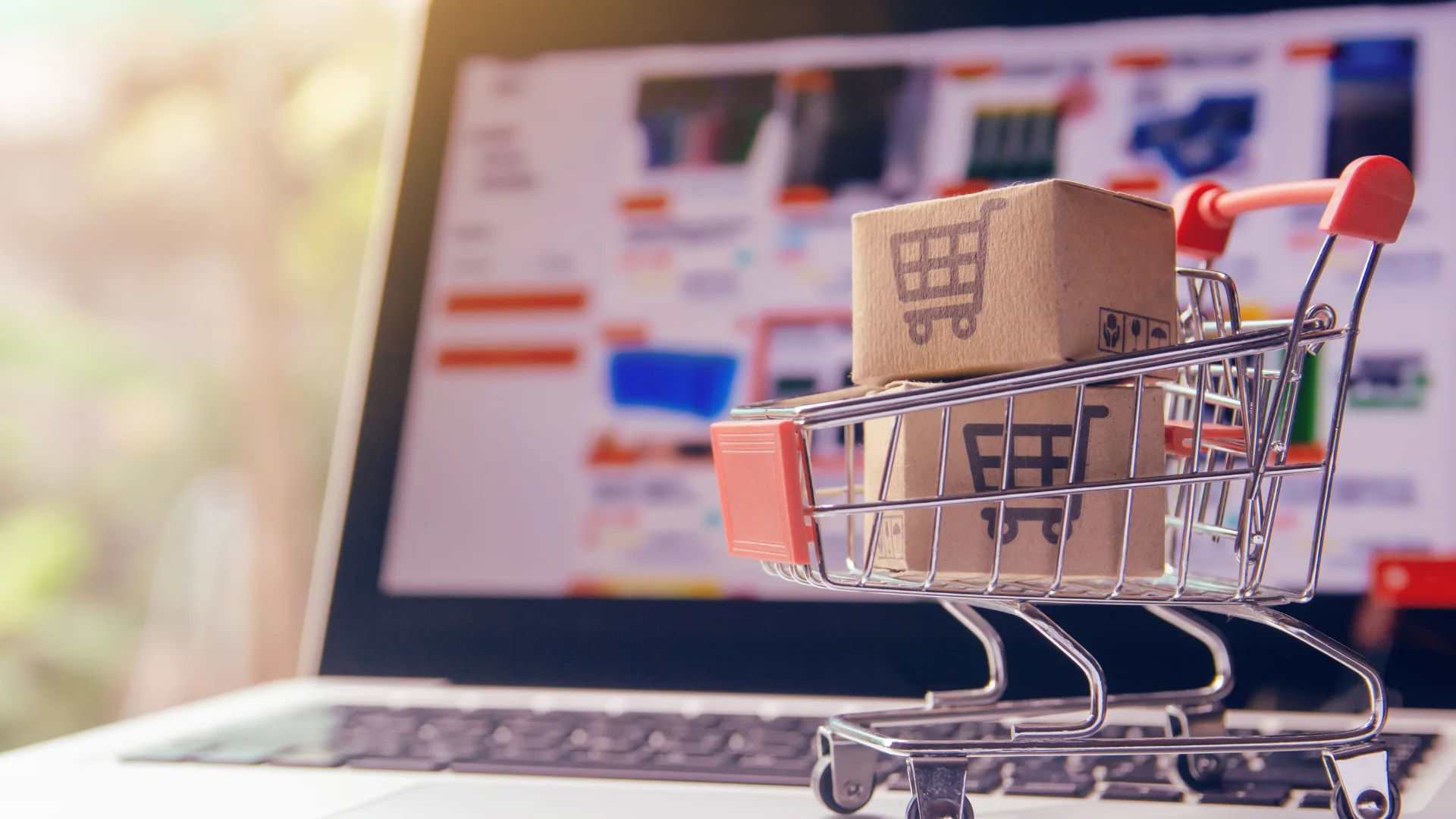 Consumer Spending Shift to Ecommerce Retail